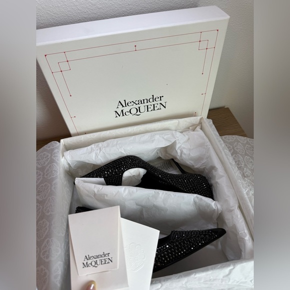 NWT Alexander McQueen Black Crystals Pumps size 37 - Picture 4 of 7